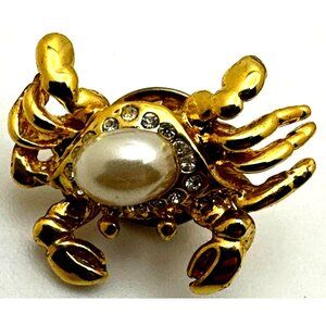 Whimsy Crab Lapel Pin Vintage Rhinestones Faux Pearl Belly Gold Tone Summer Fest